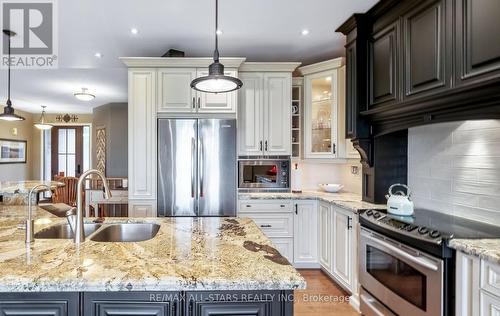 215 Southcrest Drive, Kawartha Lakes, ON - Indoor Photo Showing Kitchen With Stainless Steel Kitchen With Double Sink With Upgraded Kitchen