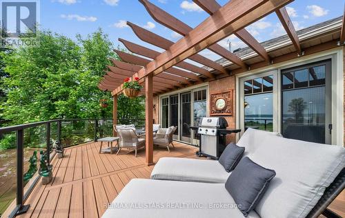 215 Southcrest Drive, Kawartha Lakes, ON - Outdoor With Deck Patio Veranda With Exterior