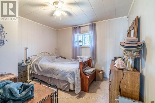 3 Digby Laxton Boundary Road, Kawartha Lakes, ON - Indoor Photo Showing Bedroom