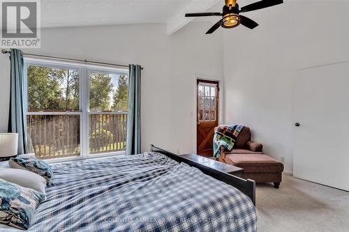 10 Elm Street, Kawartha Lakes, ON - Indoor Photo Showing Bedroom