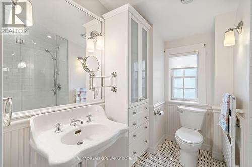 236 Poplar Plains Road, Toronto, ON - Indoor Photo Showing Bathroom