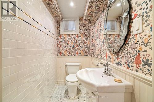 236 Poplar Plains Road, Toronto, ON - Indoor Photo Showing Bathroom