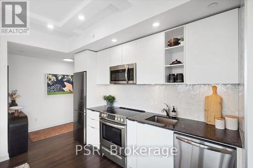 1811 - 30 Ordnance Street, Toronto, ON - Indoor Photo Showing Kitchen With Upgraded Kitchen