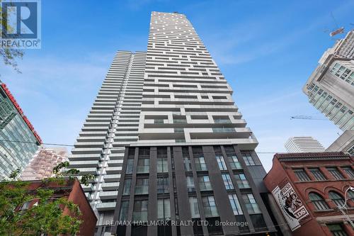 Uph01 - 20 Lombard Street, Toronto, ON - Outdoor With Facade