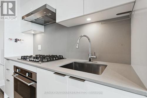 Uph01 - 20 Lombard Street, Toronto, ON - Indoor Photo Showing Kitchen