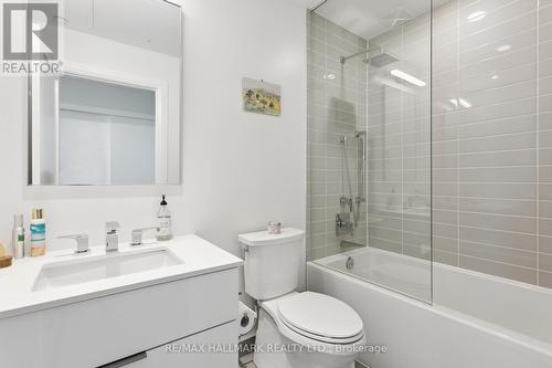 Uph01 - 20 Lombard Street, Toronto, ON - Indoor Photo Showing Bathroom