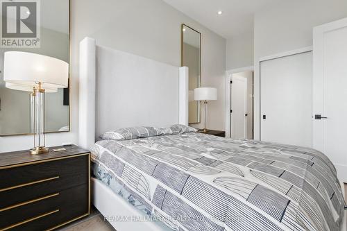 Uph01 - 20 Lombard Street, Toronto, ON - Indoor Photo Showing Bedroom