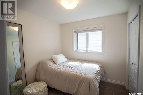 438 Bentley Court, Saskatoon, SK - Indoor Photo Showing Bedroom