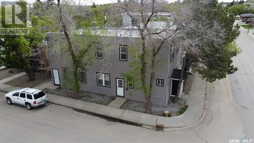 301 Cheadle Street E, Swift Current, SK - Outdoor