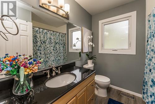 3122 Killarney Drive, Prince George, BC - Indoor Photo Showing Bathroom