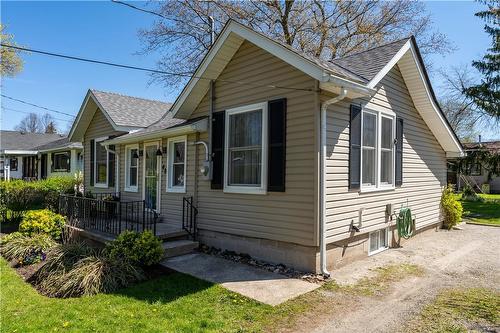 Parking for 2 or more cars - 48 Belvidere Road, Crystal Beach, ON - Outdoor