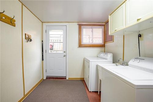 423 Upper Ottawa Street, Hamilton, ON - Indoor Photo Showing Laundry Room