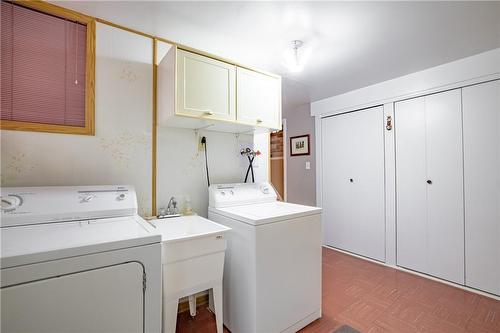 423 Upper Ottawa Street, Hamilton, ON - Indoor Photo Showing Laundry Room