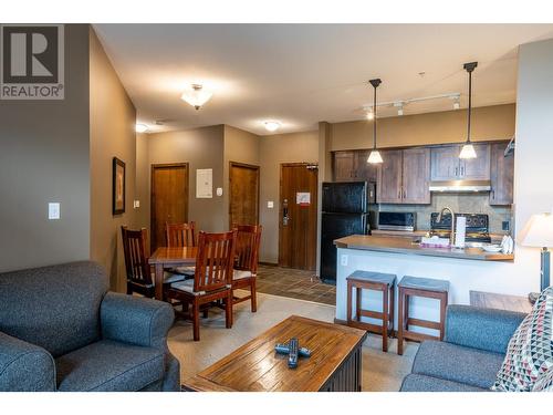 1545 Kicking Horse Trail Unit# 107, Golden, BC - Indoor