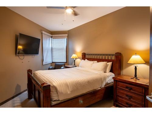 107 - 1545 Kicking Horse Trail, Golden, BC - Indoor Photo Showing Bedroom