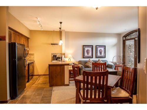 107 - 1545 Kicking Horse Trail, Golden, BC - Indoor Photo Showing Dining Room