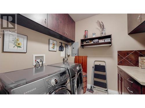921 Spillway Road Unit# 202B, Oliver, BC - Indoor Photo Showing Laundry Room