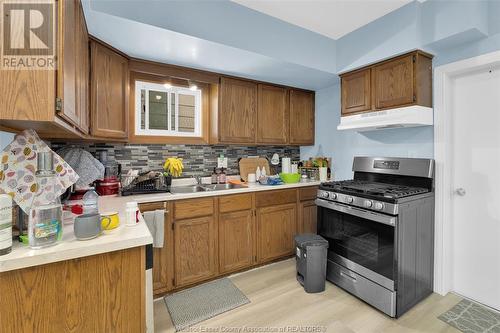 1547 Drouillard, Windsor, ON - Indoor Photo Showing Kitchen With Double Sink