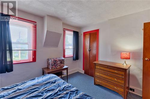 52 Queen Street, Renfrew, ON - Indoor Photo Showing Bedroom