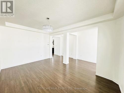 7646 Goldenrod Trail, Niagara Falls, ON - Indoor Photo Showing Other Room