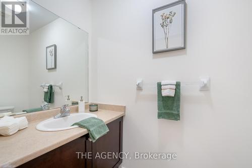 22 - 45 Seabreeze Crescent, Hamilton, ON - Indoor Photo Showing Bathroom