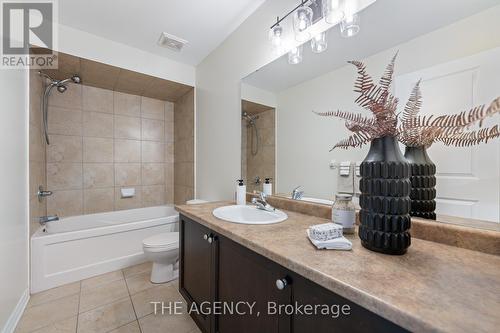 22 - 45 Seabreeze Crescent, Hamilton, ON - Indoor Photo Showing Bathroom