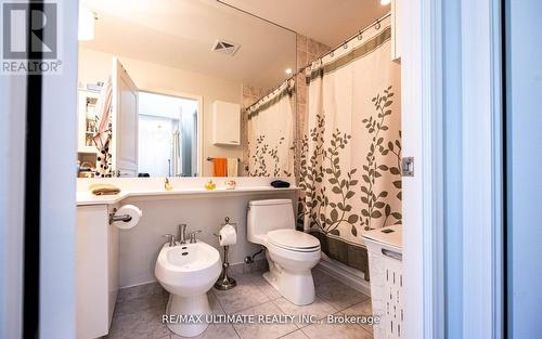 103 - 1403 Royal York Road, Toronto, ON - Indoor Photo Showing Bathroom