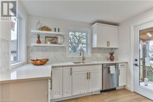 84 High Street, London, ON - Indoor Photo Showing Kitchen With Double Sink