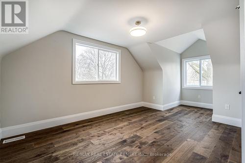 16 Keen Court, Hamilton, ON - Indoor Photo Showing Other Room