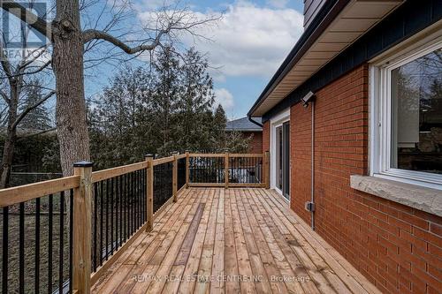 16 Keen Court, Hamilton, ON - Outdoor With Deck Patio Veranda With Exterior