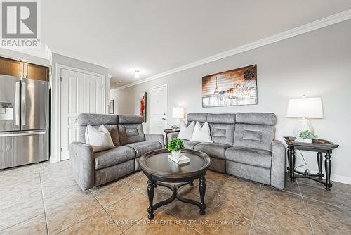 301 - 1212 Fennell Avenue E, Hamilton, ON - Indoor Photo Showing Living Room