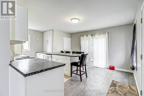 4699 Ryerson Crescent, Niagara Falls, ON - Indoor Photo Showing Dining Room