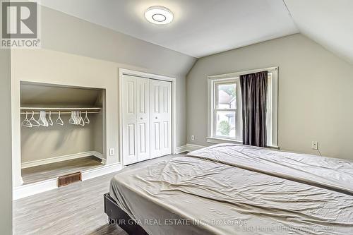 4699 Ryerson Crescent, Niagara Falls, ON - Indoor Photo Showing Bedroom