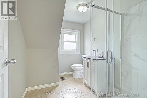 4699 Ryerson Crescent, Niagara Falls, ON - Indoor Photo Showing Bathroom