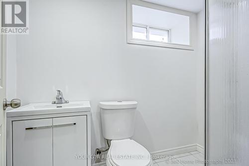 4699 Ryerson Crescent, Niagara Falls, ON - Indoor Photo Showing Bathroom