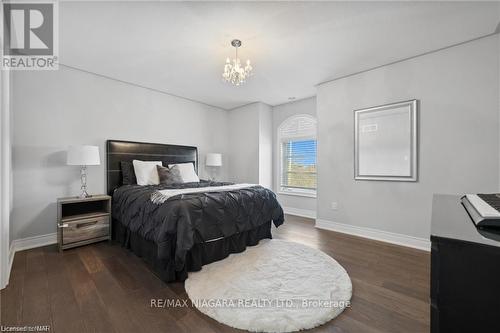 255 Colbeck Drive, Welland, ON - Indoor Photo Showing Bedroom