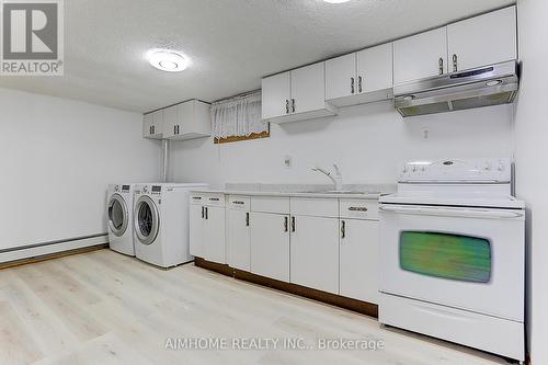 4401 Curia Crescent, Mississauga, ON - Indoor Photo Showing Laundry Room