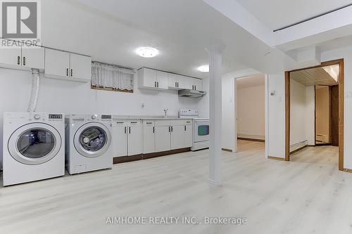 4401 Curia Crescent, Mississauga, ON - Indoor Photo Showing Laundry Room