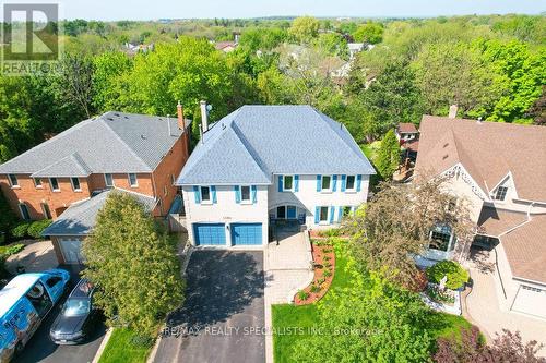 1106 Fieldstone Circle, Oakville, ON - Outdoor