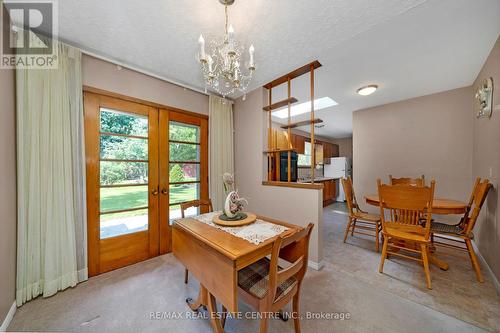8 Stewarttown Road, Halton Hills, ON - Indoor Photo Showing Dining Room