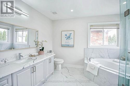 3219 Country Lane, Whitby, ON - Indoor Photo Showing Bathroom