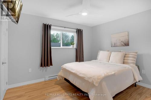 132 Newkirk Boulevard, Bancroft, ON - Indoor Photo Showing Bedroom