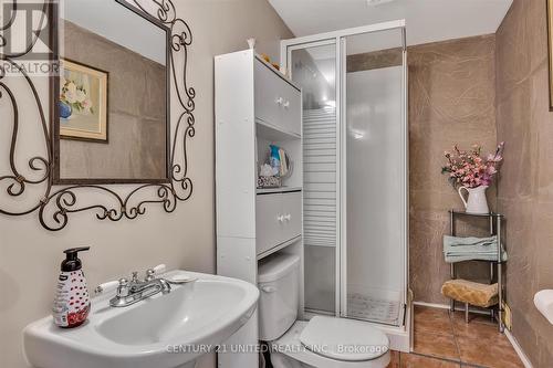 153 Haden Avenue, Peterborough, ON - Indoor Photo Showing Bathroom
