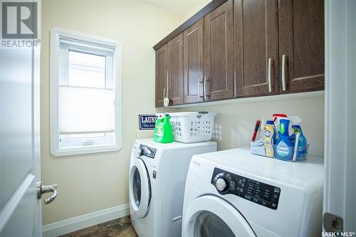 118 Johns Road, Saskatoon, SK - Indoor Photo Showing Laundry Room