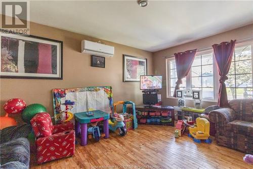 78 Palisade Dr, Moncton, NB - Indoor Photo Showing Living Room