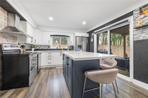 377 Book Road, Grimsby, ON - Indoor Photo Showing Kitchen With Upgraded Kitchen