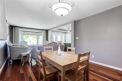40 Queenslea Drive, Hamilton, ON - Indoor Photo Showing Dining Room