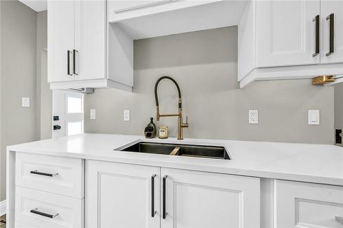 279 Province Street S, Hamilton, ON - Indoor Photo Showing Kitchen With Double Sink With Upgraded Kitchen