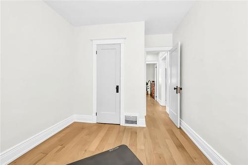 279 Province Street S, Hamilton, ON - Indoor Photo Showing Other Room