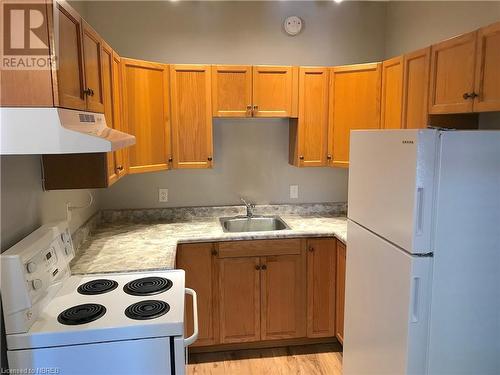 Apt#2 - 488 Main Street, Powassan, ON - Indoor Photo Showing Kitchen